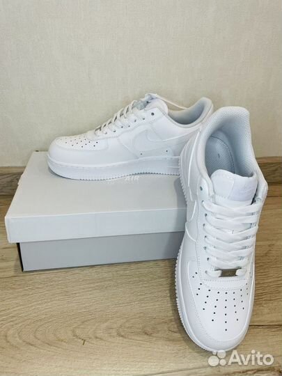 Кроссовки nike air force 1 белые