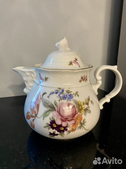 Предметы из чайного сервиза Graf von Henneberg Por