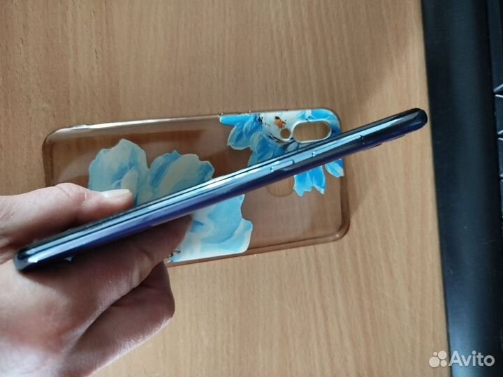 HONOR 10 Lite, 3/64 ГБ