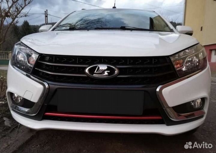 Накладка переднего бампера спорт Веста