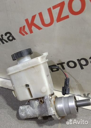 Цилиндр тормозной главный