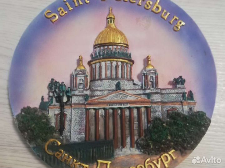 Сувенирные тарелки на стену