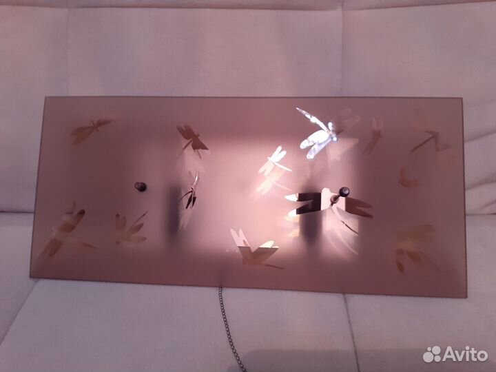 Продаю настенную бра