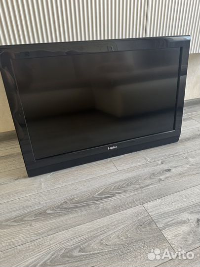 ЖК- телевизор