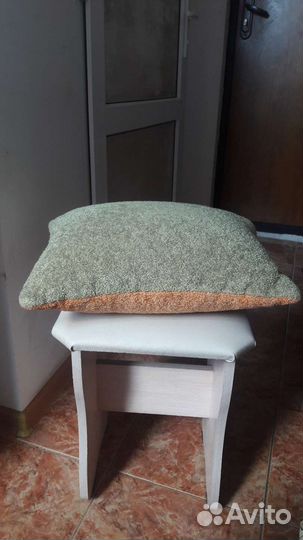 Подушки для дивана