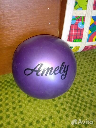 Скакалки, мяч, гетры для художественной гимнаст