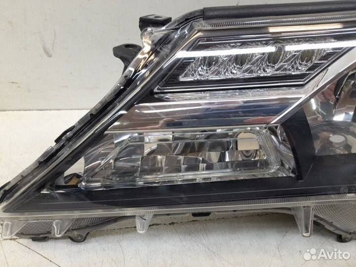 Фара левая Toyota Rav4 40 2012-2015