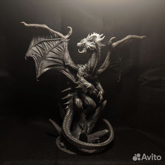 Дракон фигурка