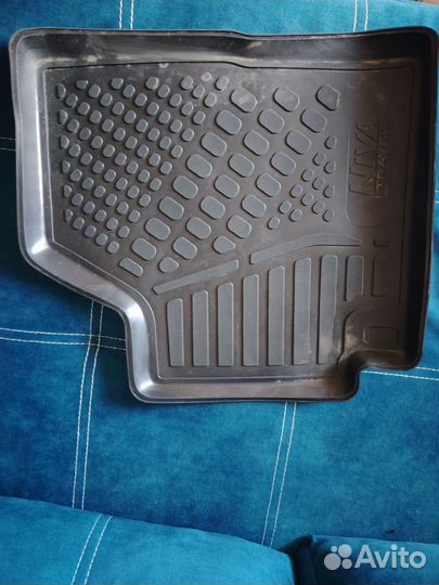 Комплект ковриков Нива Тревел, оригинальные