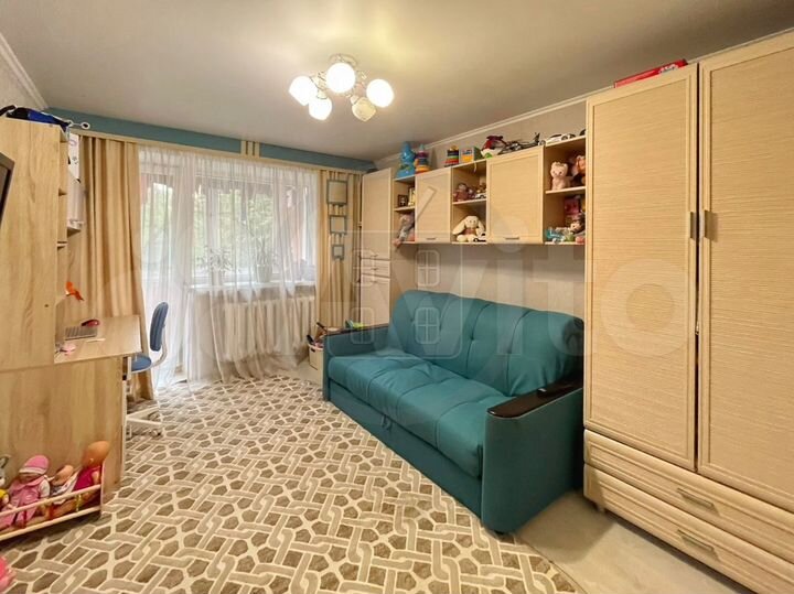 2-к. квартира, 47 м², 3/5 эт.