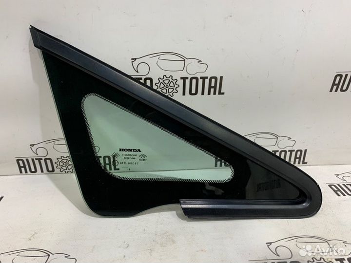 Стекло кузовное переднее правое Honda Civic 4D