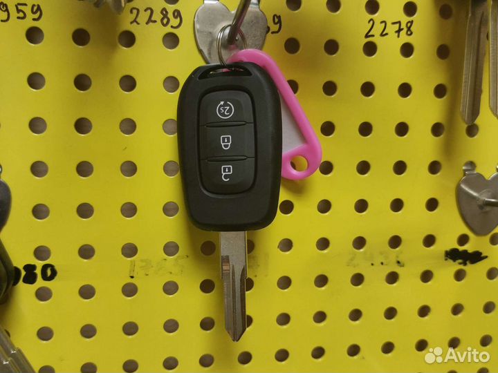 Оригинальный ключ Renault duster 3кнопки 4а
