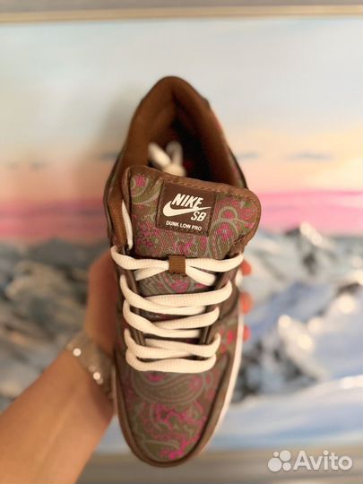 Nike dunk low paisley brown