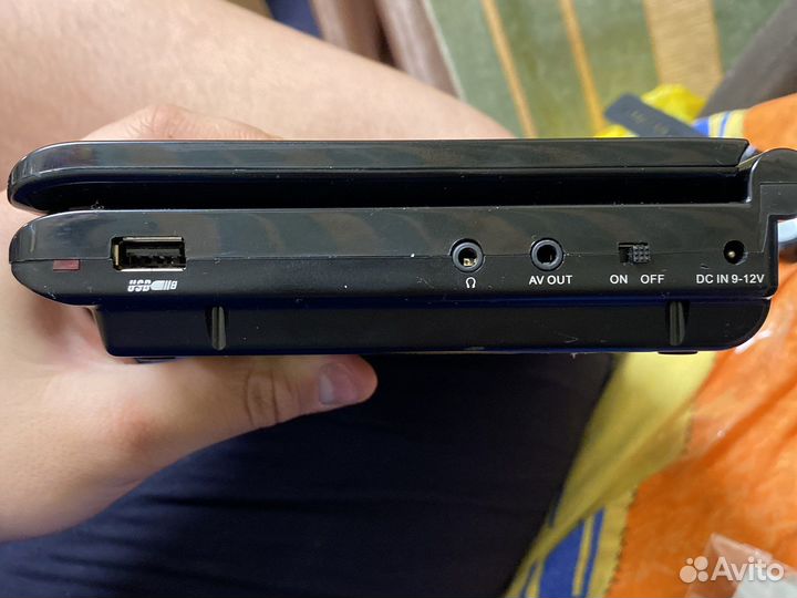 DVD-плеер портативный Supra sdtv-715U