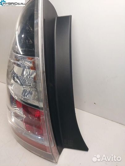 Фонарь задний левый Toyota Prius 2 NHW20