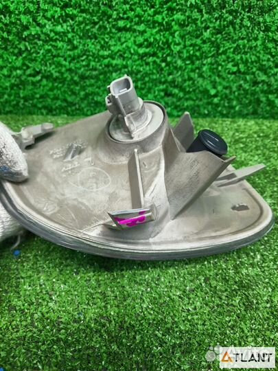 Габарит передний левый toyota sprinter