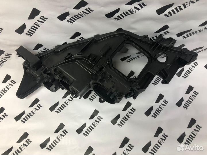 Правый корпус фары Lexus RX 3 2008-2012 Дорест