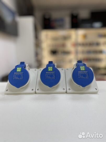 Силовая розетка 200-250V Mnieknes