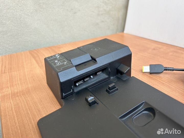 Док станция Lenovo Thinkpad Ultra Docking 40AJ