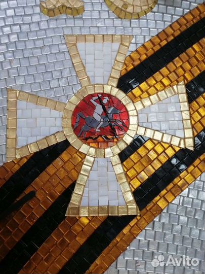 Панно из мозаики, мозаичист