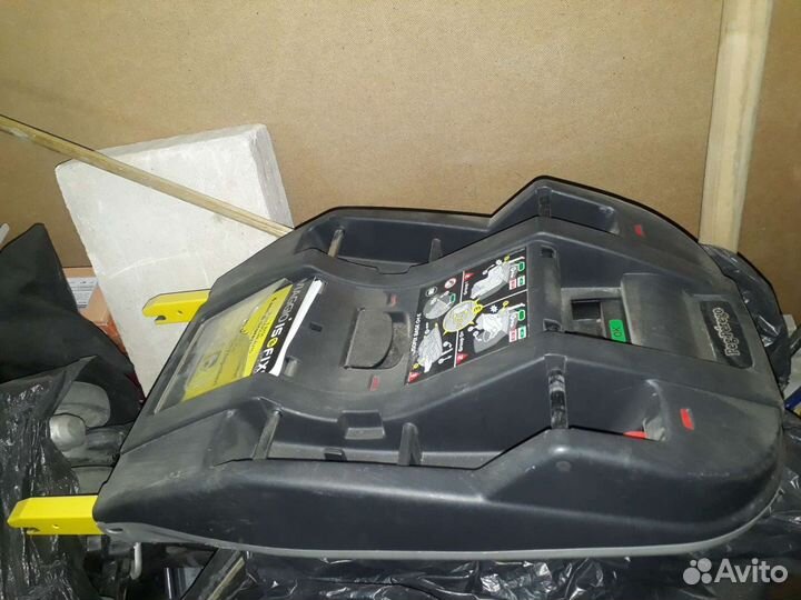 База isofix peg perego