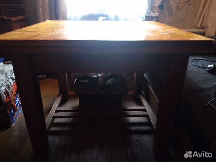 Старинная дубовая мебель