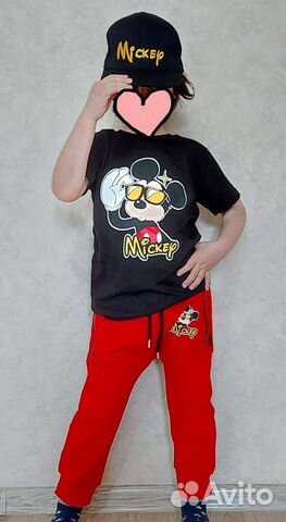 Микки с кепкой