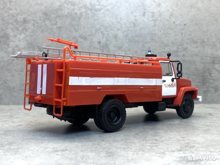 Коллекционная модель газ-3307-226 ац-30 DeA 1:43