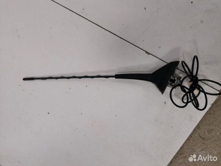 Антенна Renault Fluence 1 седан K4M 838 2011