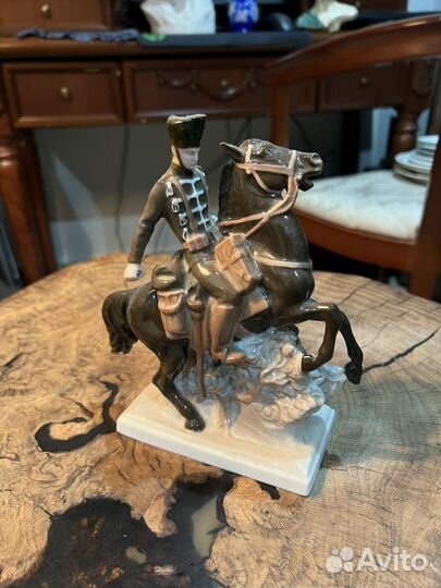 Статуэтка германия