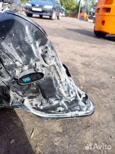 Левая фара W 212 bi ксенон mercedes