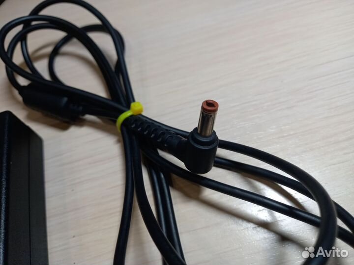 Зарядка для ноутбука lenovo