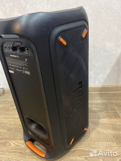 Портативная колонка JBL Partybox 100