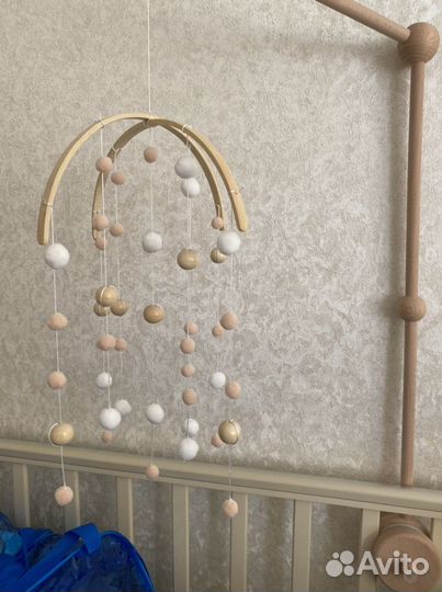 Мобиль на детскую кроватку