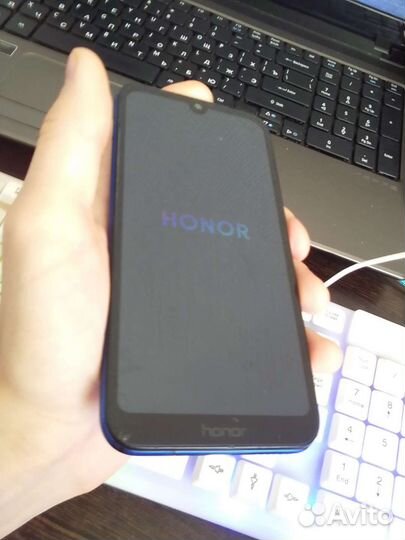 Телефон huawei 8C
