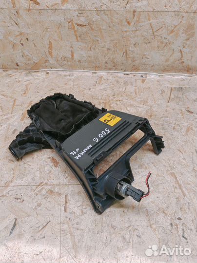 Накладка центральной консоли Nissan Almera