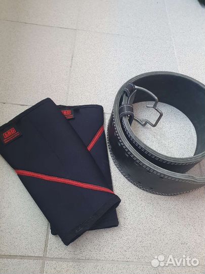 Тежелоатлетический пояс и наколенники