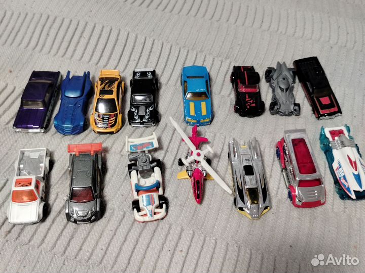 Hot wheels машинки