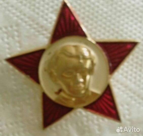 Значок Октябренка