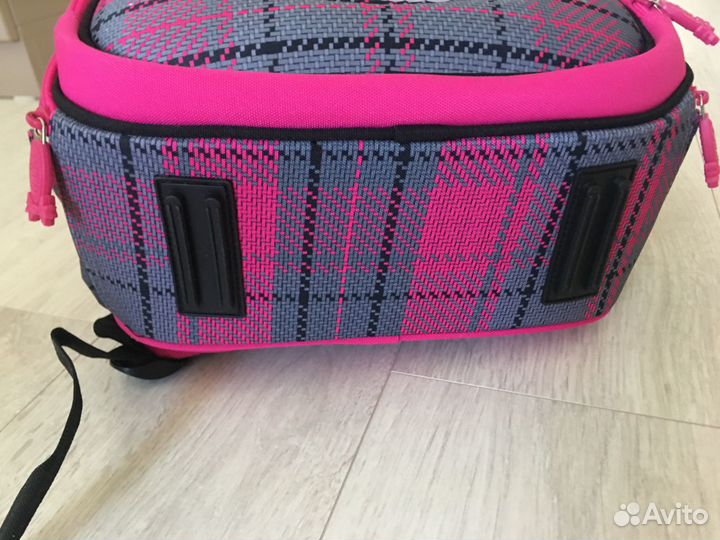 Рюкзак школьный для девочки новый