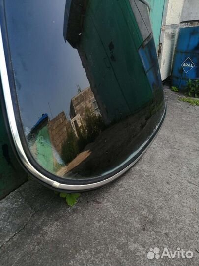 Заднее стекло на mercedes w126