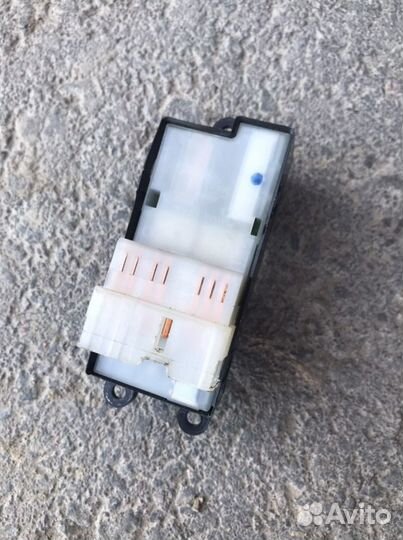 Блок управления стеклоподъемником almera n16