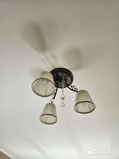 Люстра новая