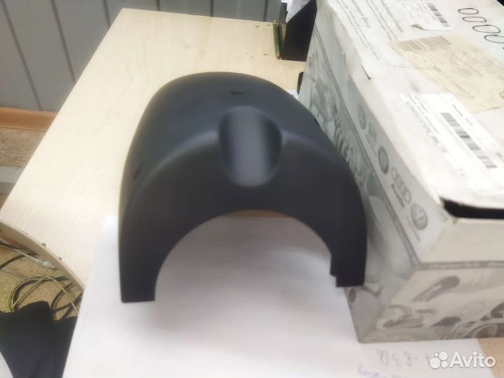 Кожух рулевой колонки Audi Q7 4L