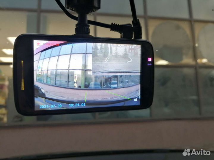 Видеорегистратор на авто