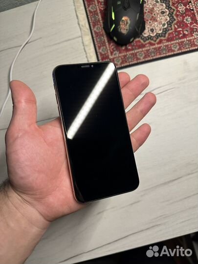 iPhone X, 64 ГБ