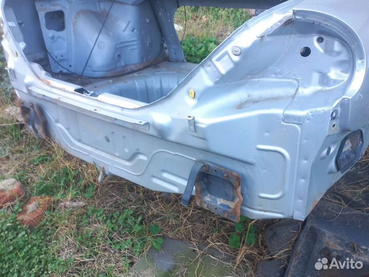 Задняя панель фартук Киа Спектра