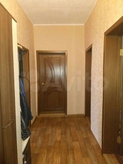 4-к. квартира, 81 м², 1/2 эт.