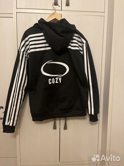 Толстовка yori sport