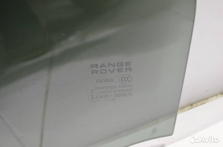 Стекло двери заднее левое Land Rover Range Rover